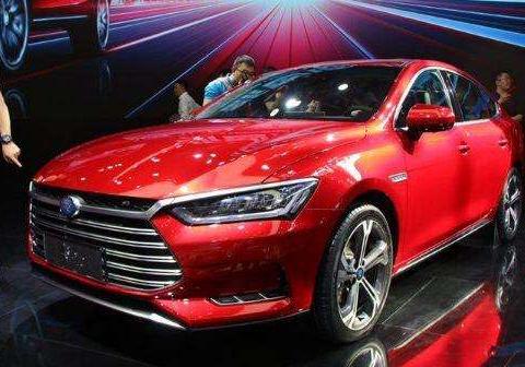 3万一辆卖不出去, 国产新能源车“库存成灾”, 网友: 5000收一辆