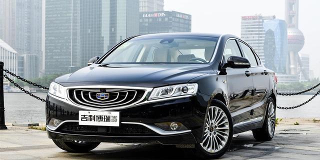 吉利国宾车仅20万, 逼格看齐500万红旗, 一开门奔驰都眼红!