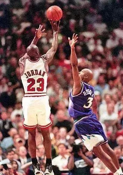 NBA总决赛关键球top10,乔丹的看一次激动一次
