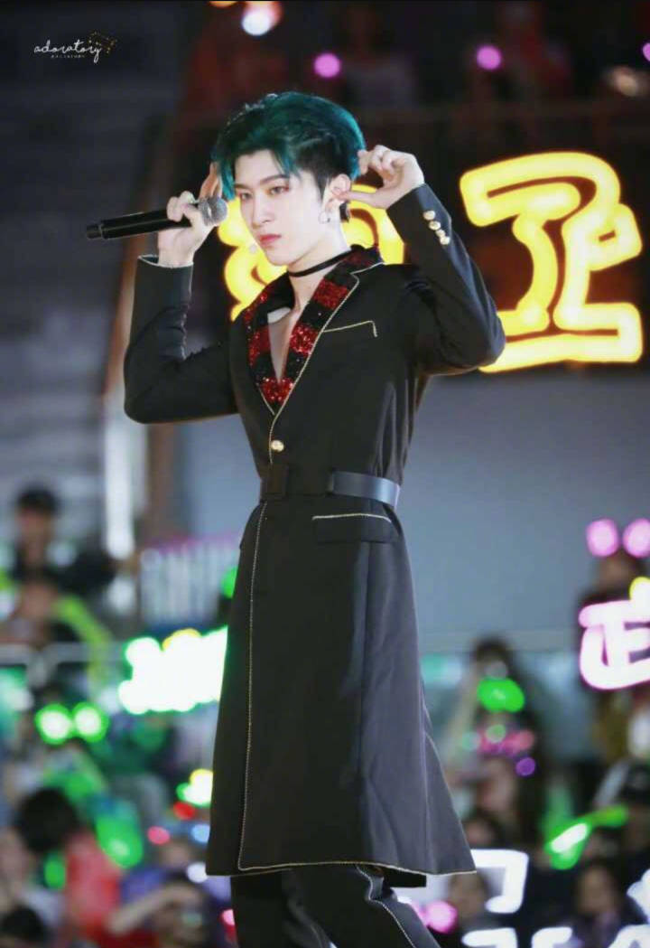 乐华七子广州见面会 造型朱正廷 范丞丞 Justin