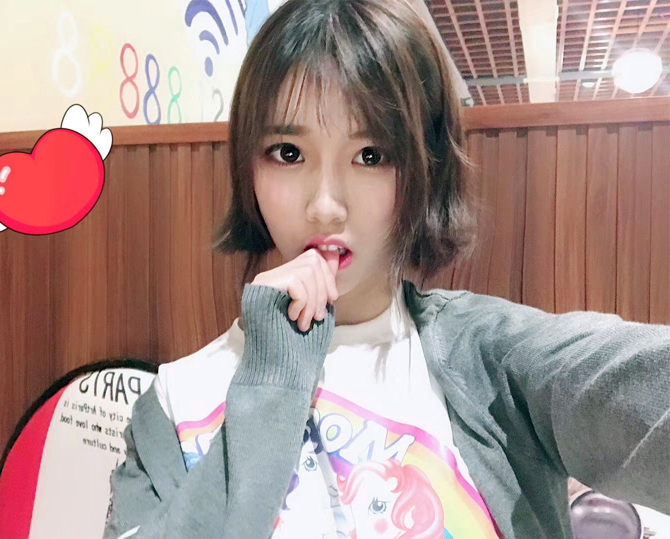 一位超级漂亮的空中乘务员.毕业于南京师范大