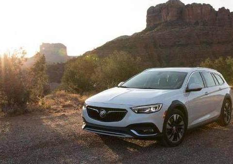 售价20万，开着2018款别克君威TourX像旅行青蛙一样去旅行！