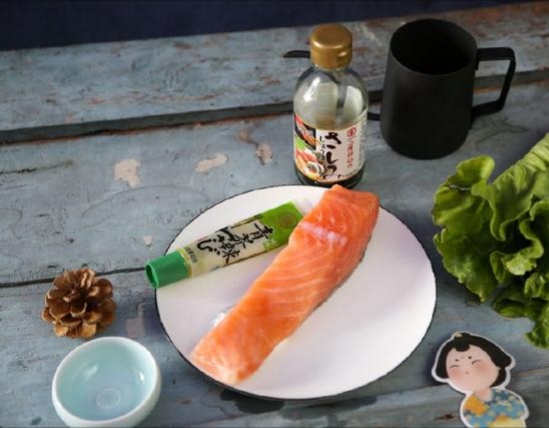 为什么去吃日料很多人必点三文鱼?为什么三文