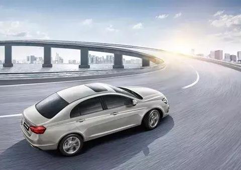 全新帝豪“无缝迭代”，让英朗卡罗拉等合资家轿伤透了脑筋