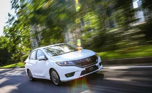 这5款轿车贼省油! 你中意哪款?