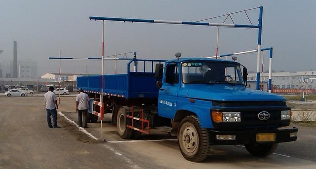 考B2驾驶证要花多少钱? B2驾驶证考试要求!