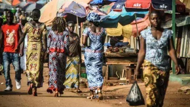 世界上20个最贫穷的国家,非洲占了16个:钱都被老外赚走了