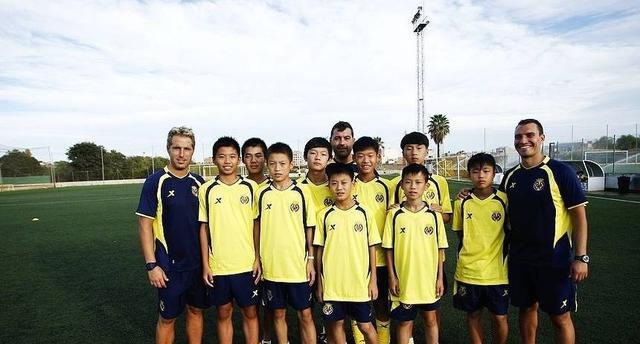 万达首批30名留洋学员现状(附18年中国球员海