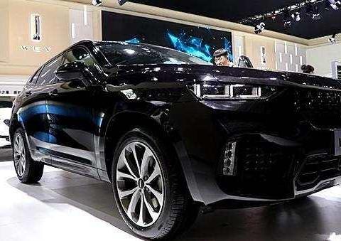 国产豪华品牌打响第一炮！四排气管配12寸仪表盘，途观被狠狠打脸