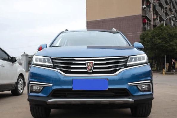 荣威RX5：行驶3000公里，车主说出了这3个缺点和4个优点