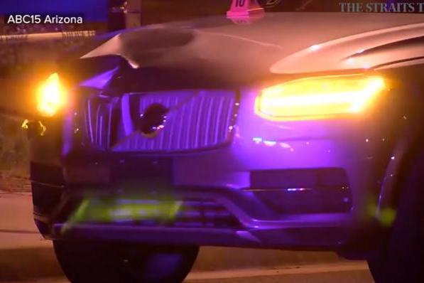 智能自动驾驶汽车出大事了！撞死人了！