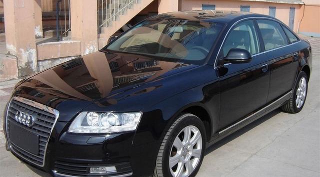 国内稀缺奥迪A6L, 低调开进加油站, 可车主一句话吓懵加油小工