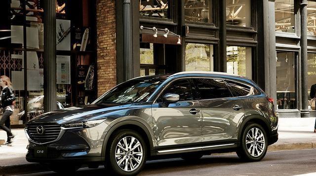 颜王品牌全新七座, 比Q7大一圈, 配置比汉兰达豪华, 仅19万要火