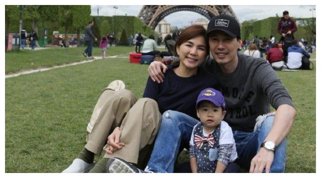 SHE现在怎么样了假小子结婚，小胖子离婚，只有她至今单身
