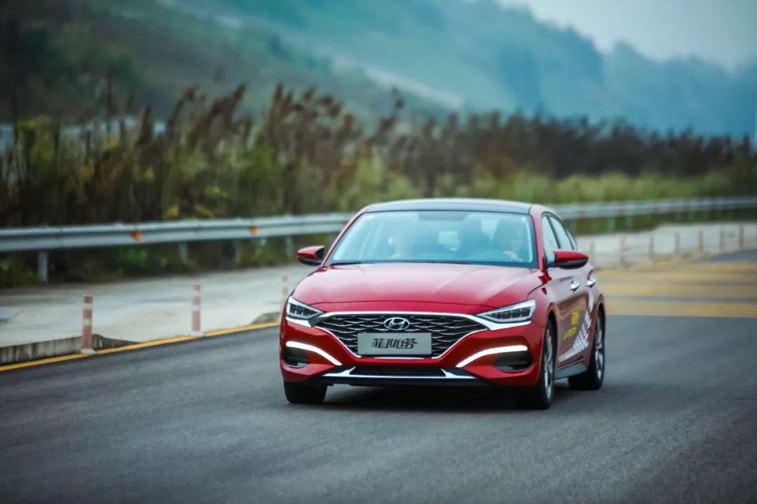 始于颜值,忠于品质,痴于性能,现代菲斯塔最全体验!