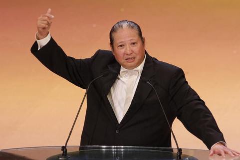 借4000元还1亿回报、20年不涨代言费,明星报