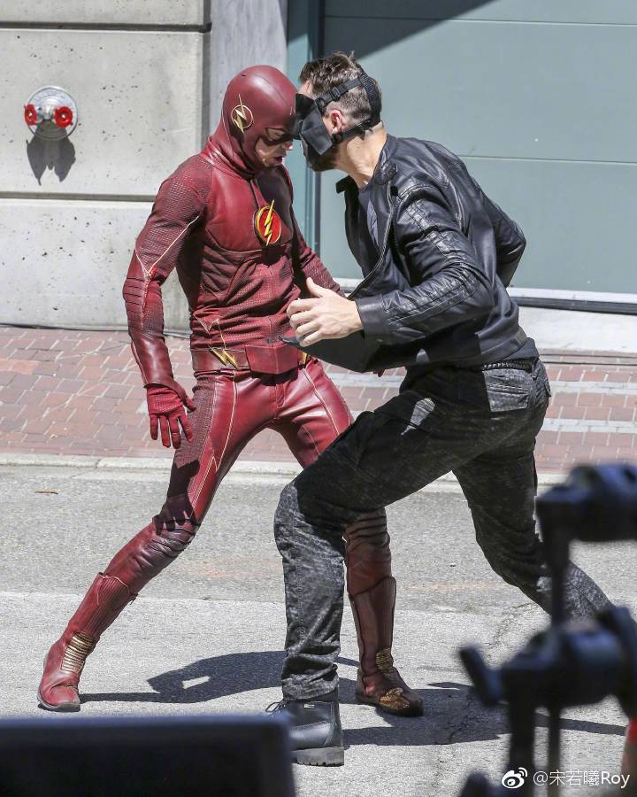 CW台《闪电侠》第五季开拍了,还有人看小闪的
