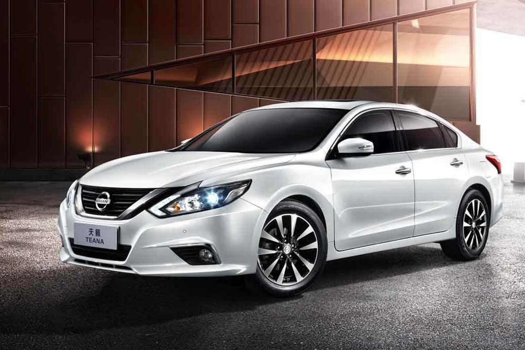 日系车之间的较量——丰田凯美瑞VS日产天籁，哪款更适合您