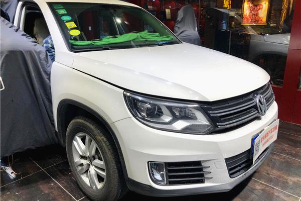 孚卡悦听大众途观汽车音响升级史泰格SG650C+爱威备胎低音炮