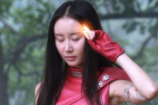 《魔幻手机2》中傻妞随口一句话,火了,网友:成为我的口头禅!