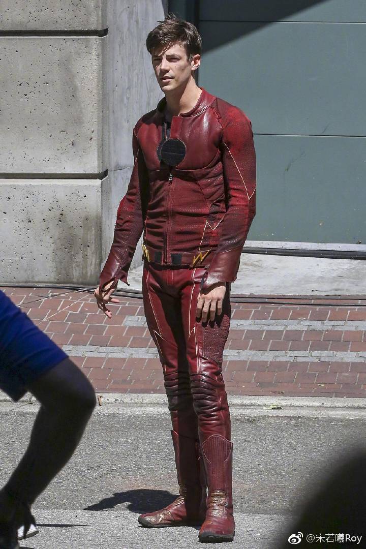 CW台《闪电侠》第五季开拍了,还有人看小闪的