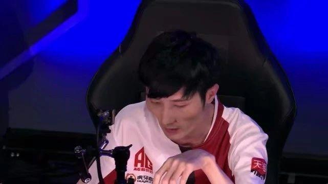 ag保级赛失败那一刻染安哭了但有谁注意到了