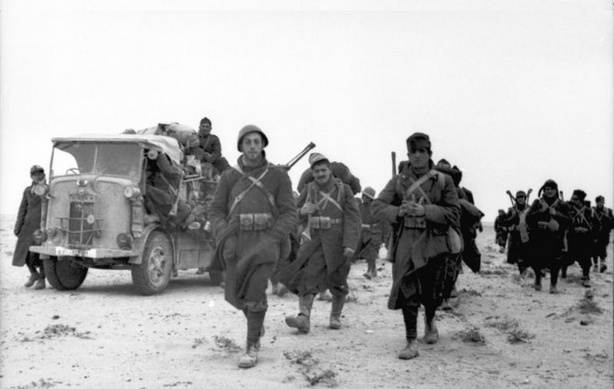 意大利为何二战时连希腊都打不过?真实原因让