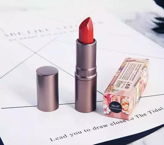 你买的第一支口红是什么牌子?给刚入坑的仙女