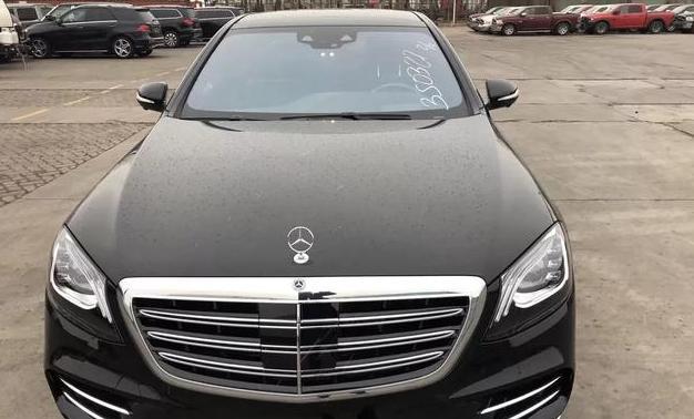 江湖说：傻傻的分不清，说一说奔驰S级和迈巴赫S级区别在哪里？