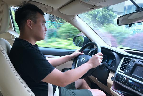 雷克萨斯RX与汉兰达比舒适, 谁更胜一筹?