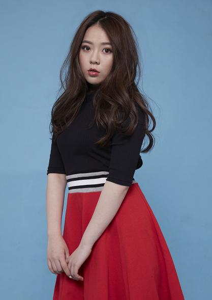 90后新生代人气歌手于果,新歌《侧脸》获年轻一代网友好评!