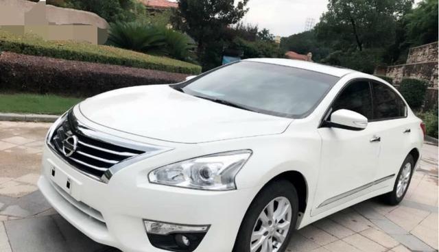 花25万买辆日产天籁, 车主坦言选它是这个称号才放弃雅阁