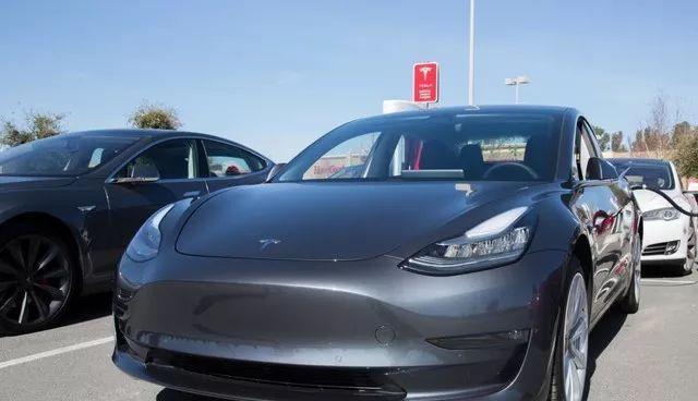 万众瞩目的特斯拉Model 3，又偷偷停产了