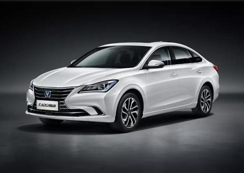 颜值/配置大幅提升，第二代逸动欲干掉吉利帝豪GL成网红车型