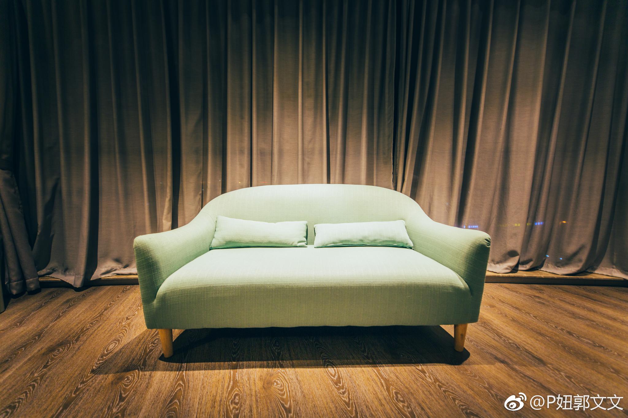 入住青岛扉缦酒店,如家旗下的高端品牌,房间宽