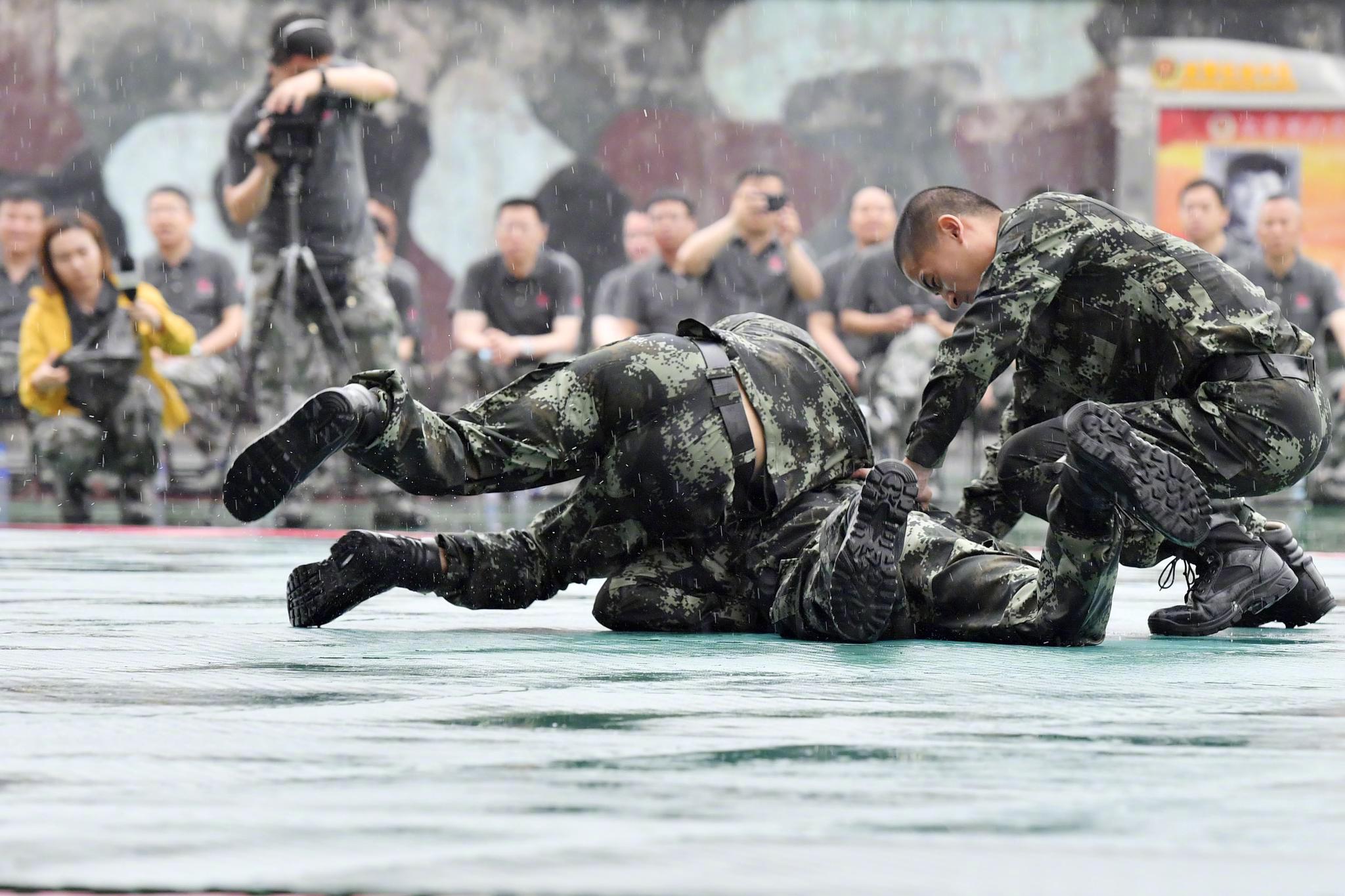 武警和解放军区别是啥 a1ba-haichqy8708435.jpg