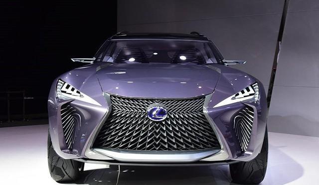 不到20万的雷克萨斯SUV, 比X1运动多了, 油耗3毛
