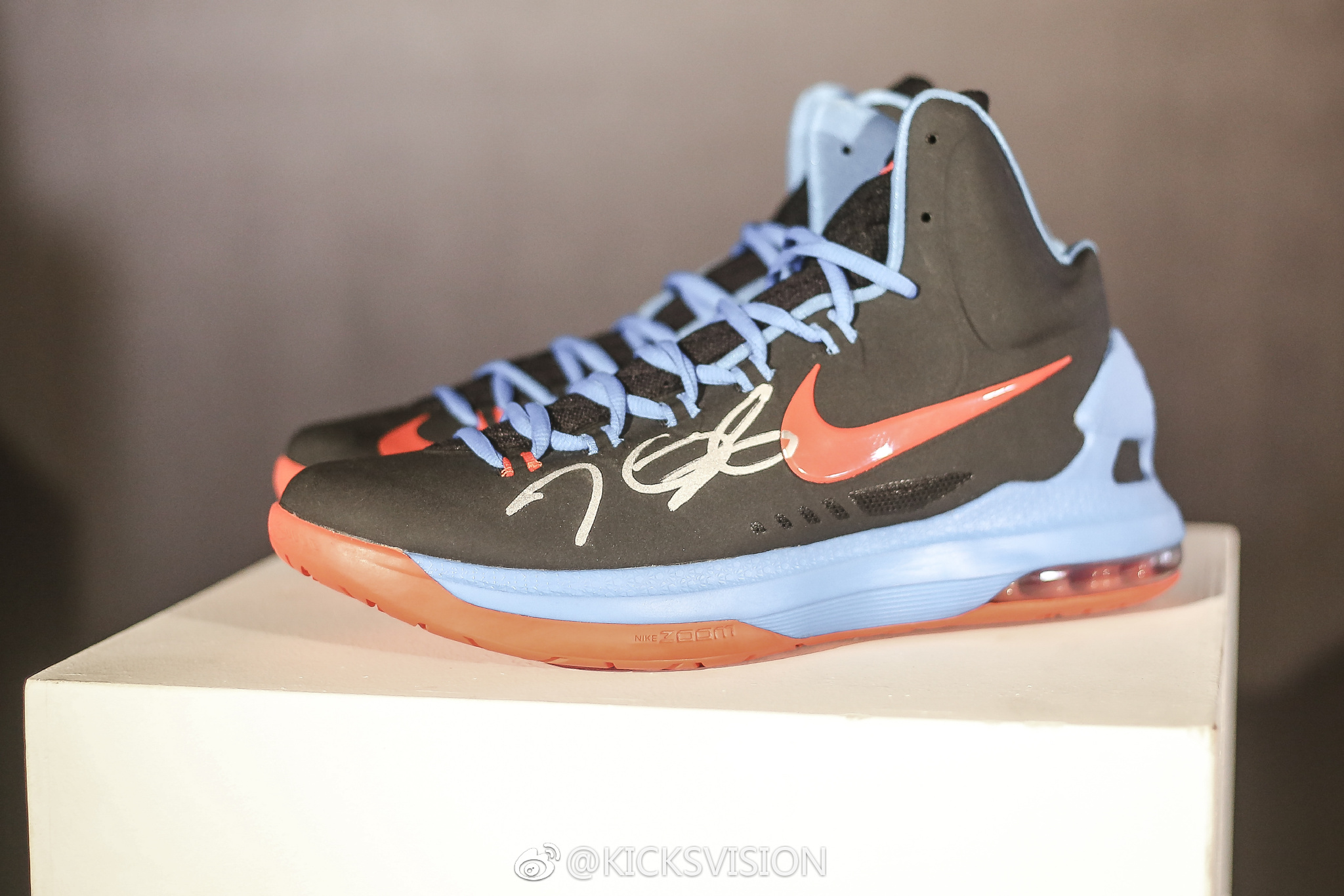 kevindurant35,kevindurant 昨天kevindurant系列中展示的历代kd球鞋那么19代