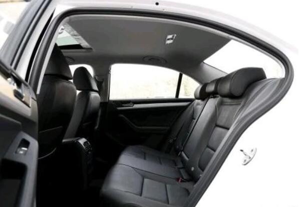 你知道东风标致408和速腾哪个好吗?