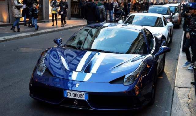 这辆法拉利, 被称为性能最强的V8超跑