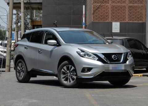 这车尺寸不比冠道小多少卖20万，长的像十几万的车很失败