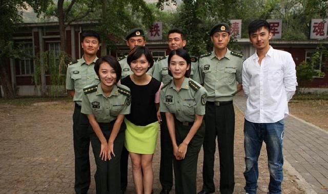 刚出道就演女一号,演戏从不会用替身,却23岁低调与郭威结婚!