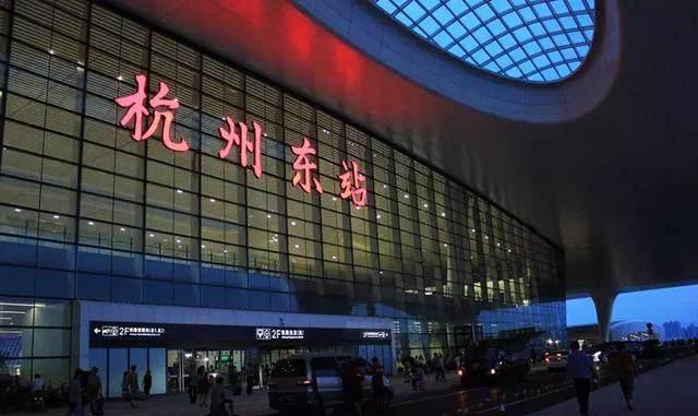 我国最繁忙的十五个高铁站,成都东、重庆北双
