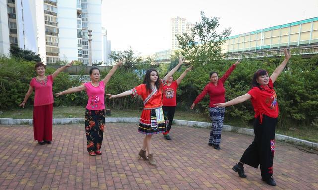 农民娶洋媳妇,一段关于农民跨国的恋情