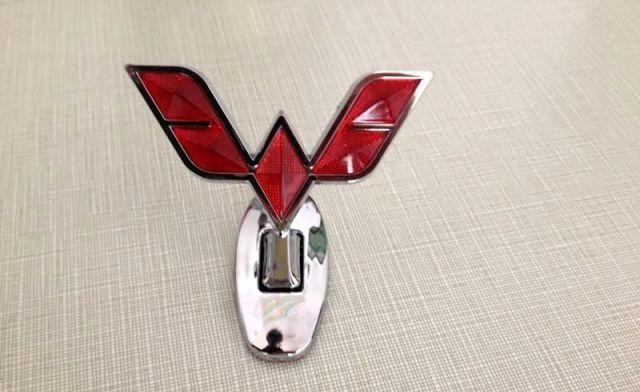 两辆五菱宏光相撞保险公司却哭了？维修费竟然高达50万元！