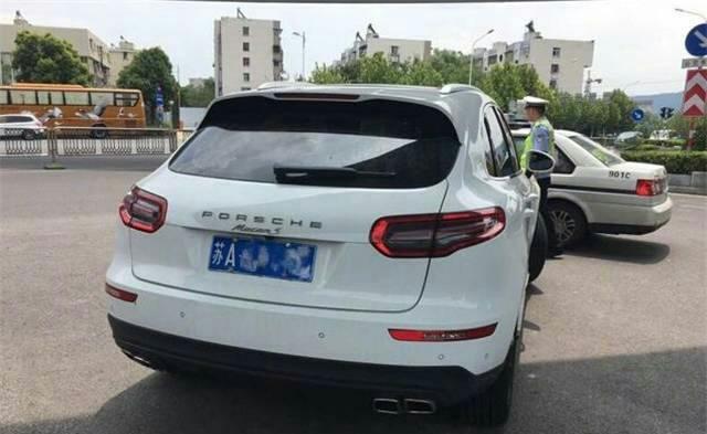 街上保时捷突然多了起来, 懂行的人才看得出来其中原因!