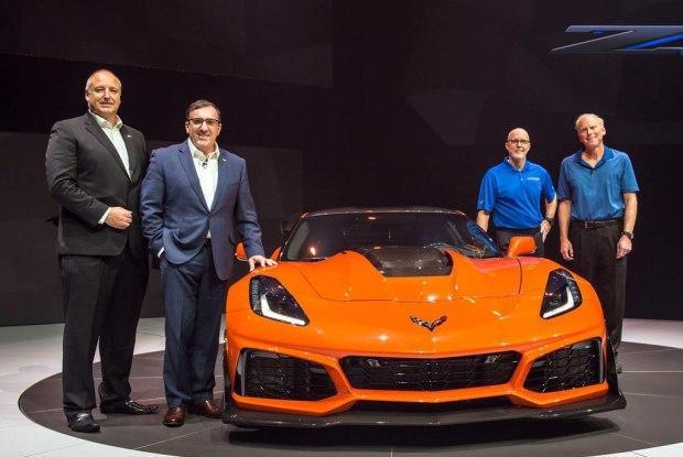 远看还以为是五菱宏光的跑车, 揭秘全新雪佛兰科尔维特ZR1