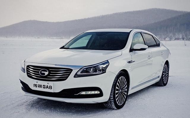 这车光研发就用了5年, 内带冰箱, 15万还买啥速腾啊