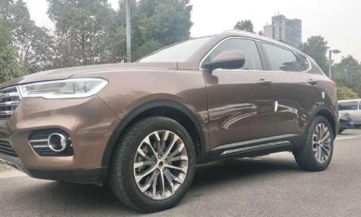 这款车驾驶体验好，10万左右就能够提车，感觉很值得！