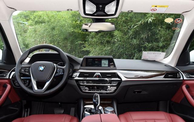 宝马5系销量断崖式暴跌三个月 不得已这款宝马5已经降至32万